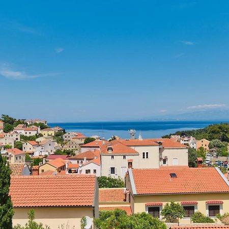 Sea View Apartment Sandra In Mali Lošinj Exteriör bild