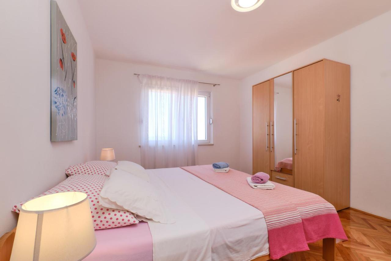 Sea View Apartment Sandra In Mali Lošinj Exteriör bild