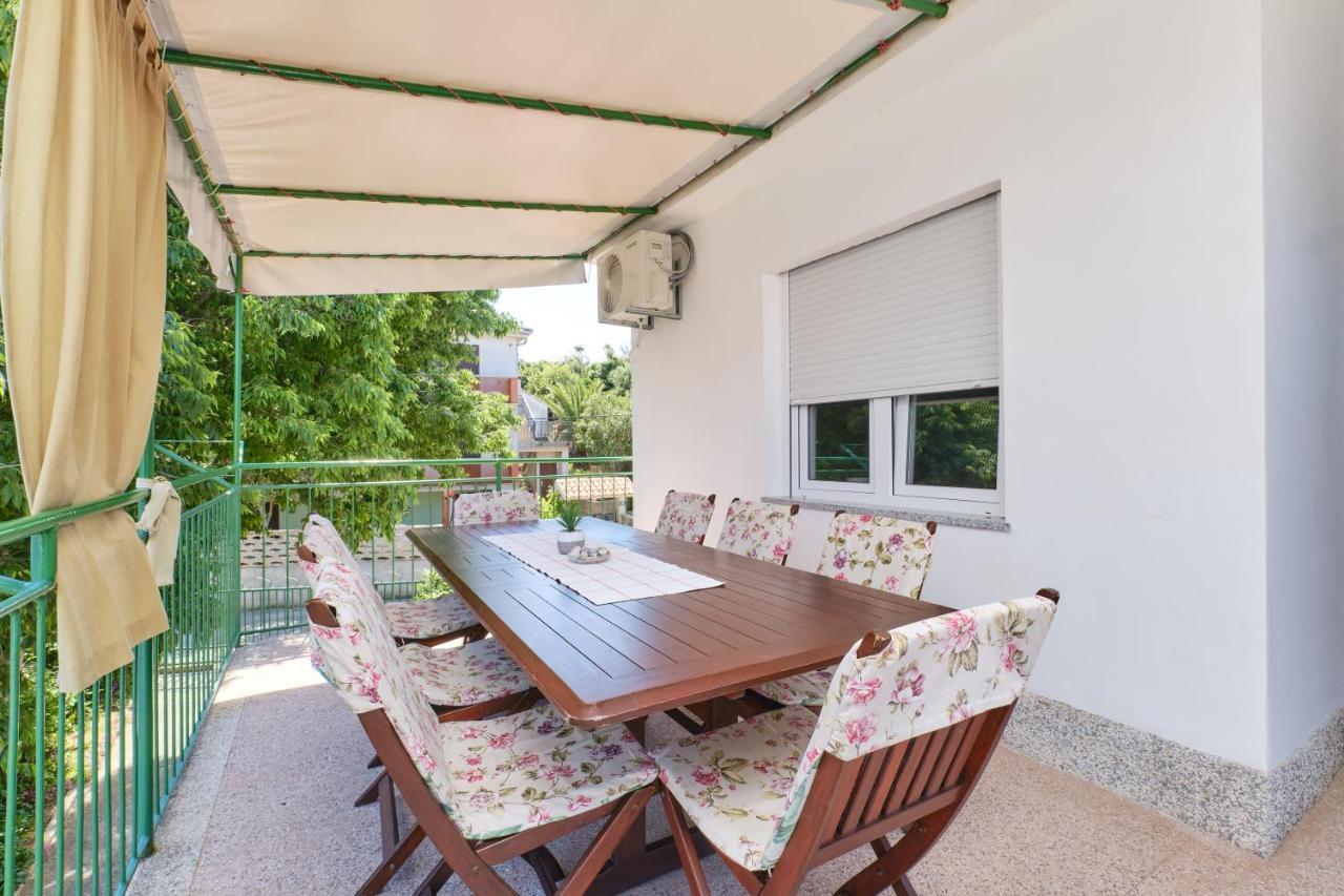 Sea View Apartment Sandra In Mali Lošinj Exteriör bild